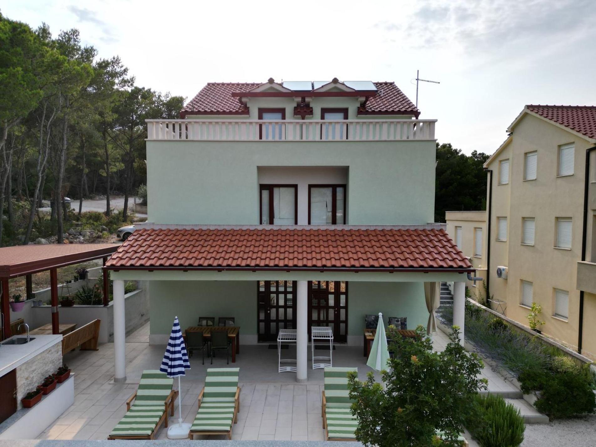 Villa Kalinic 米欧纳 外观 照片